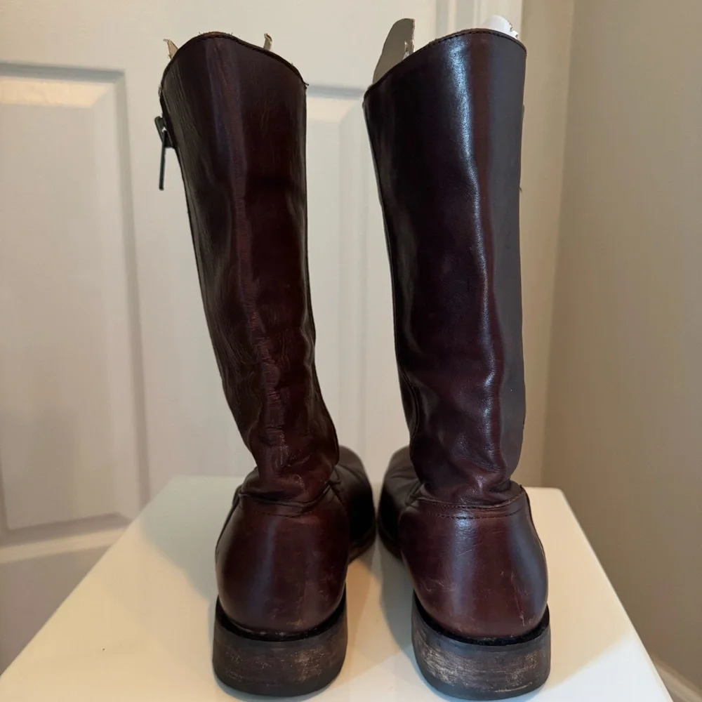 Frye Heath women's leather boots in maple or brown. Size 7.5 - Picture 5 of 11